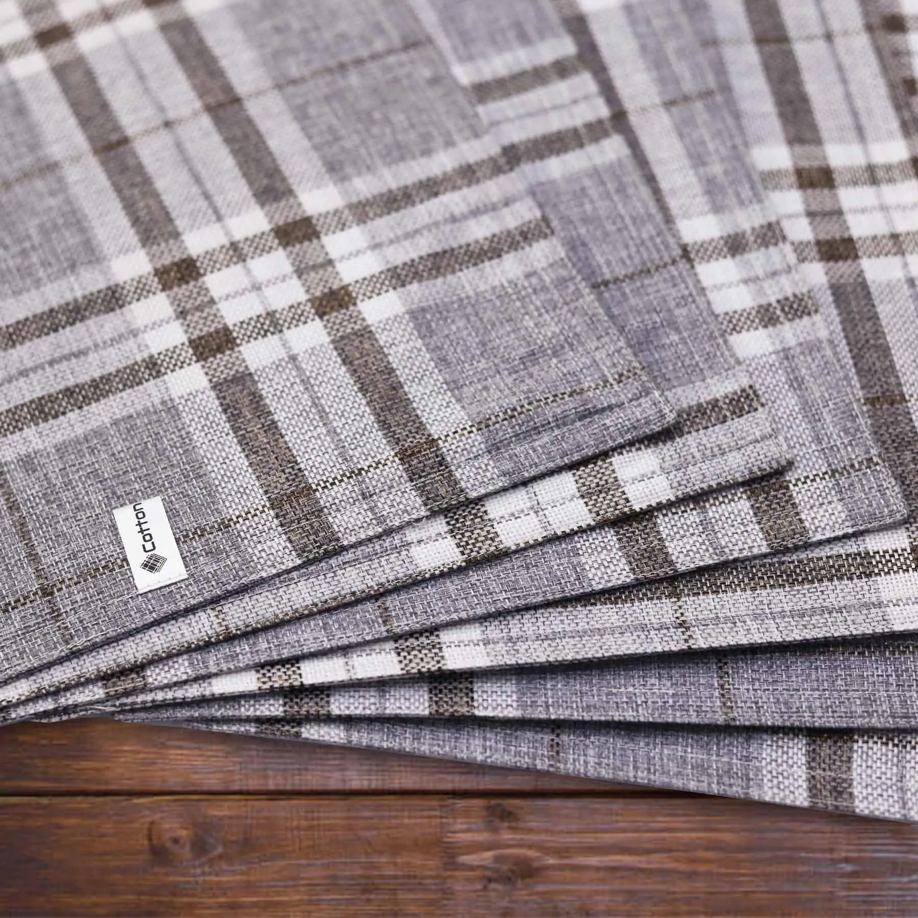 Checkered Grey Style Placemat & Table Runner