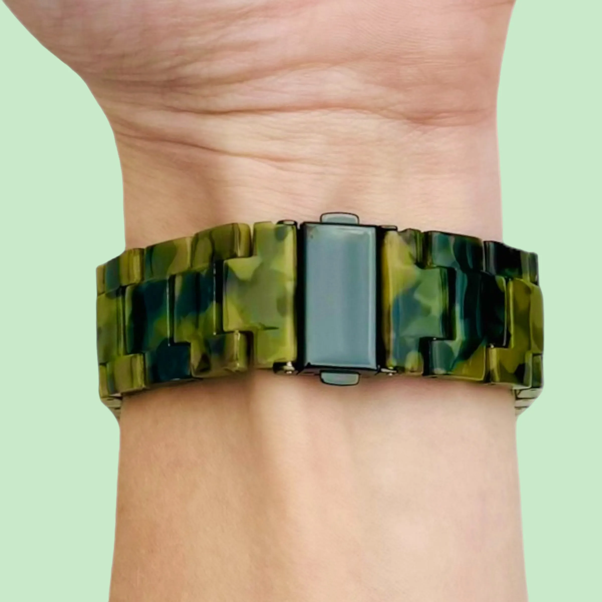 Fitbit Versa 4 Stylish Resin Watch Strap