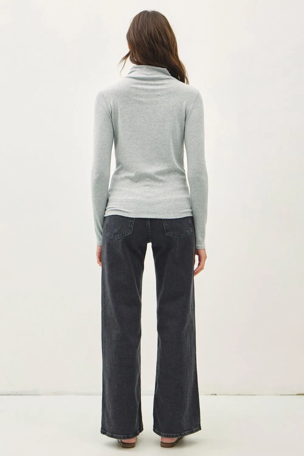 Hot Girl Be Cool Mock Neck Long Sleeve Top In Grey